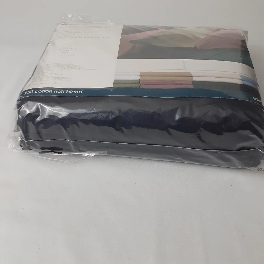JCPenney Home Collection 230C Black Twin Sheet Set